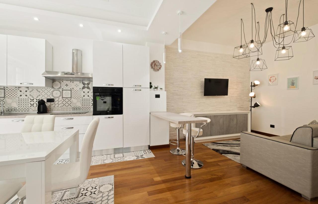 3 Bed Modern Flat - 15 Minutes Walk To Colosseum Rom Eksteriør billede