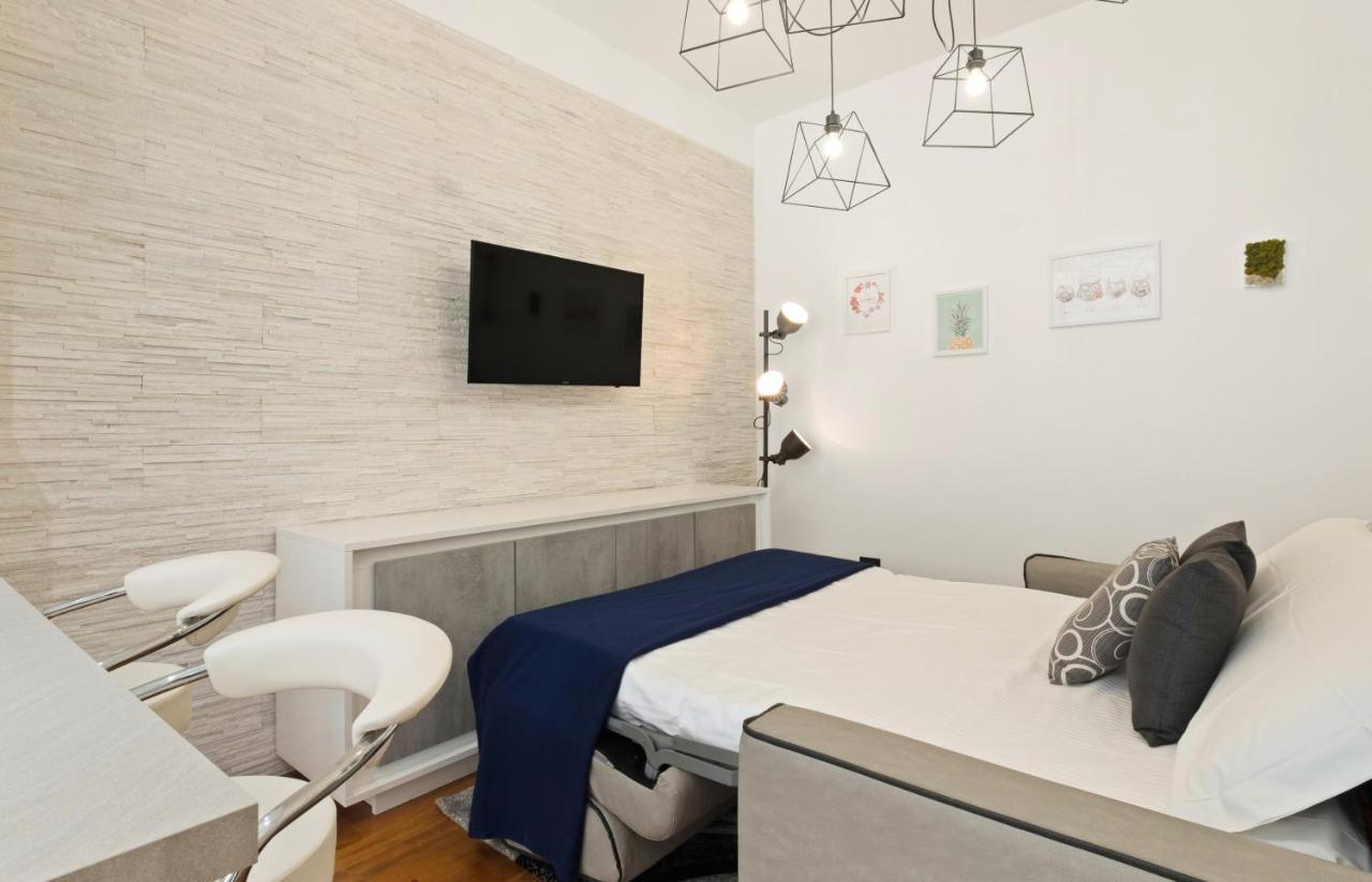 3 Bed Modern Flat - 15 Minutes Walk To Colosseum Rom Eksteriør billede